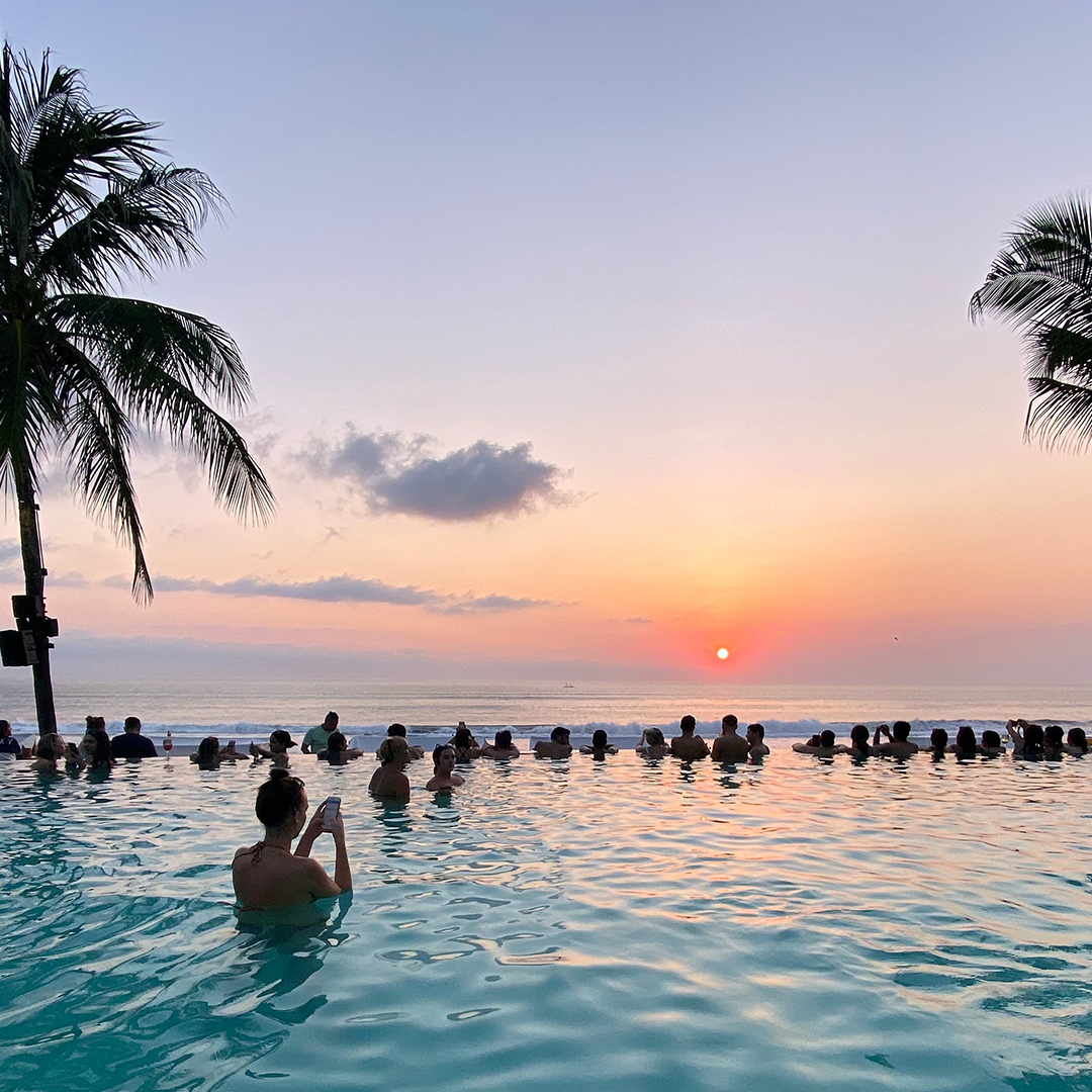 Bali-Voyage-de-noces-Fête-piscine