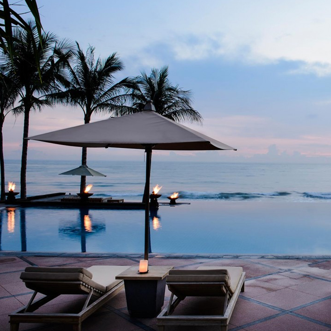 seychelles-voyage-de-noces-hotel-piscine-palmier